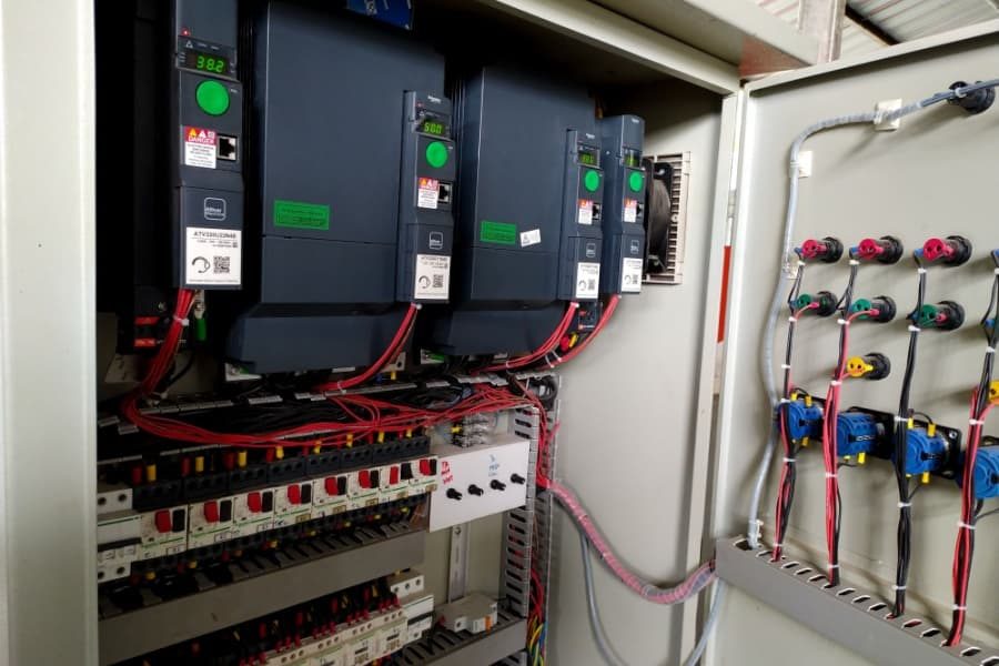 Imagem ilustrativa representando Manutenção em inversores de frequência