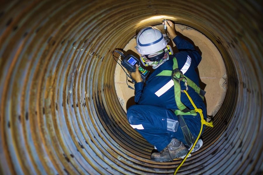 NR 33 - trabalhador em espaço confinado